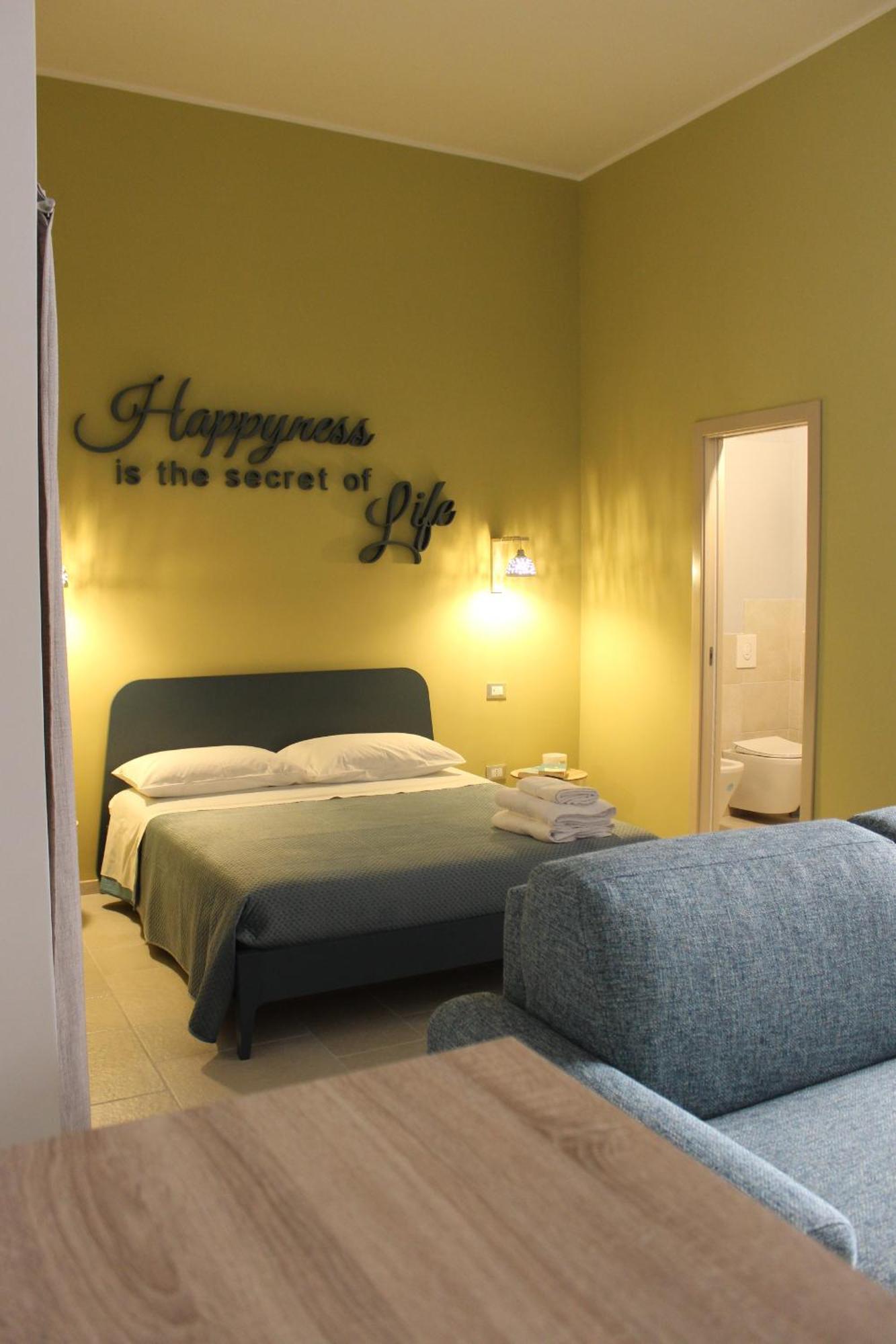 Happynesshouse_Locazione Turistica Lägenhet Trani Exteriör bild